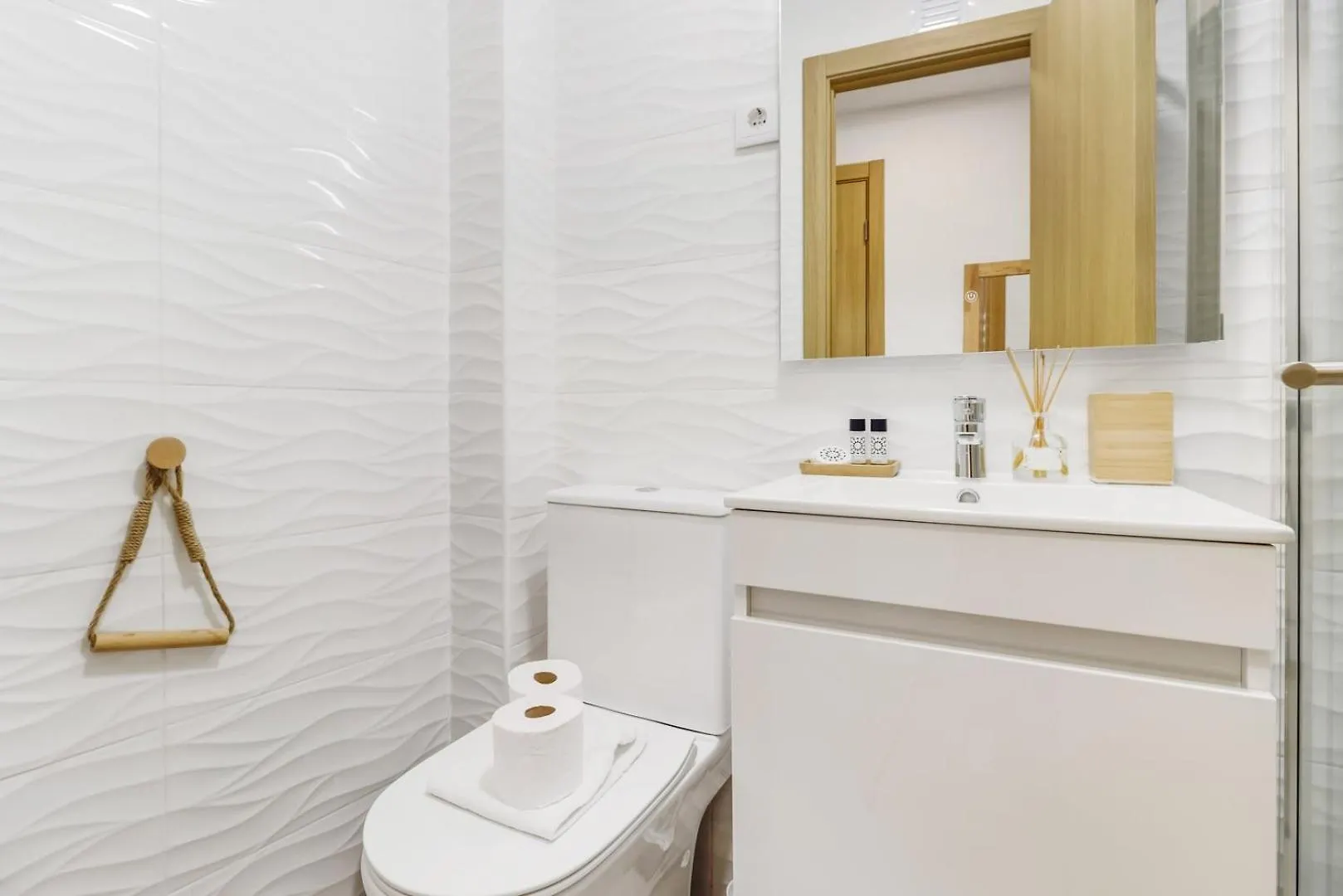 Cosy Studio Heart Of Santos - Ac | By Airnest Lisbon